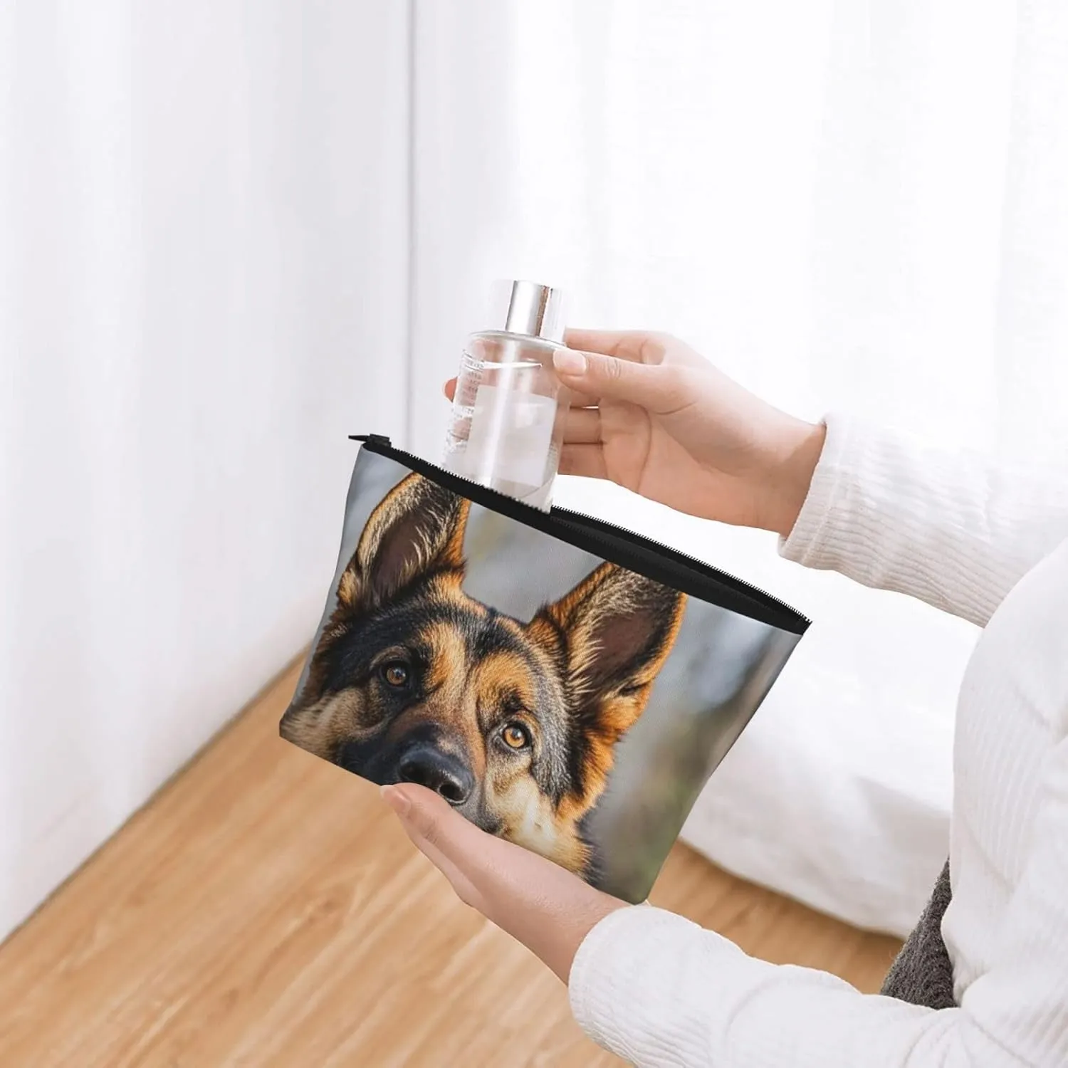Cosmetic Bag Portable Makeup Bag German Shepherd Dog Toiletry Bag Large Capacity Zipper Pouch Waterproof Toiletry Pouch Makeup Organizer Case for Women Men
